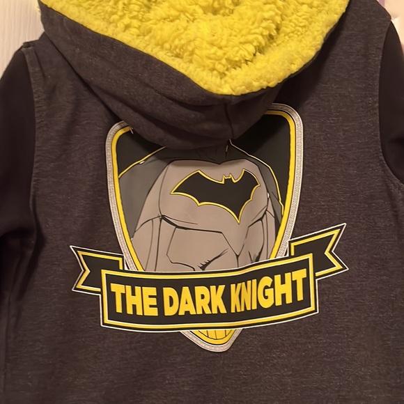 BOYS BATMAN HOODIE SIZE 6 - Picture 4 of 5
